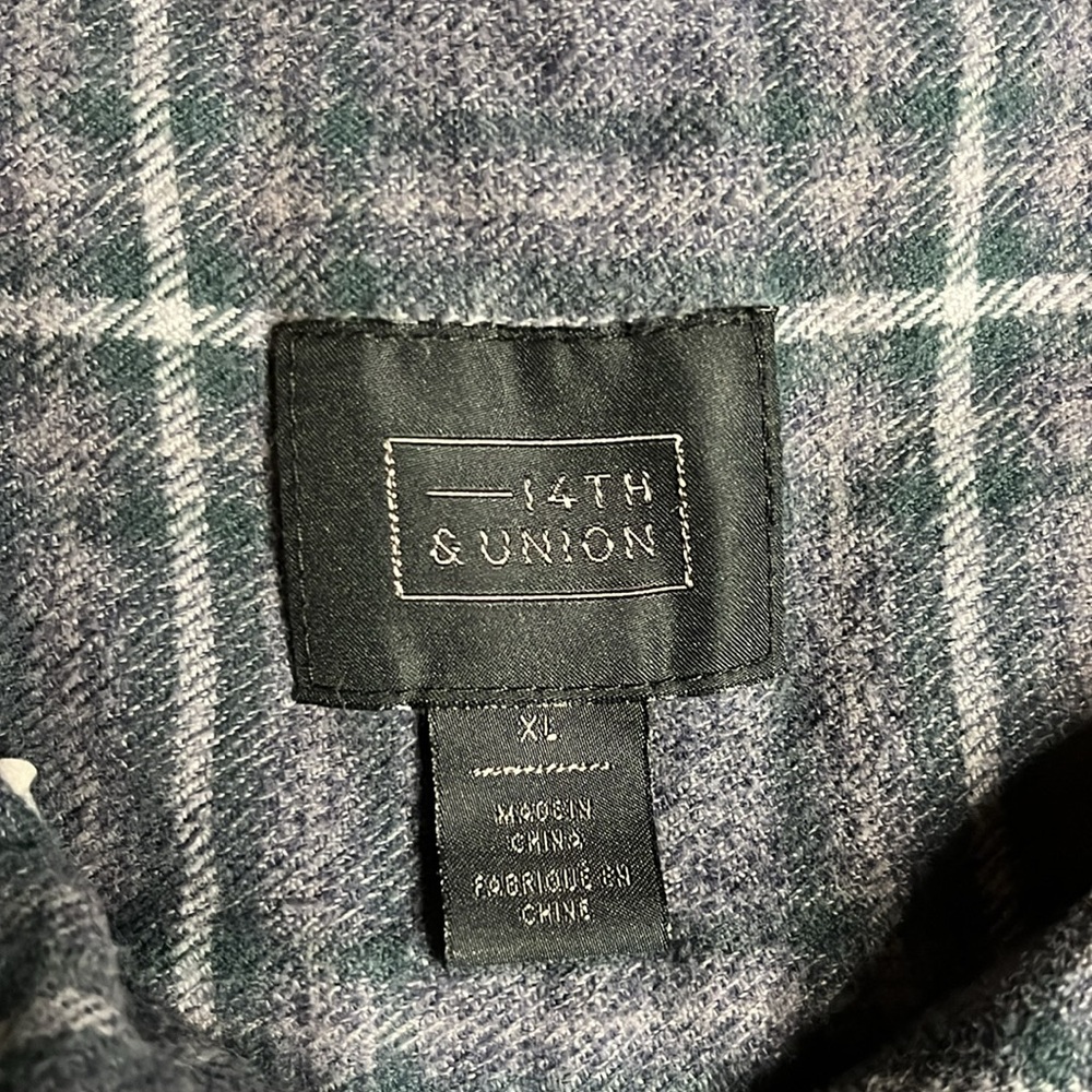 14th & Union Men's Flannel Plaid Button Down Shirt - Picture 2 of 7